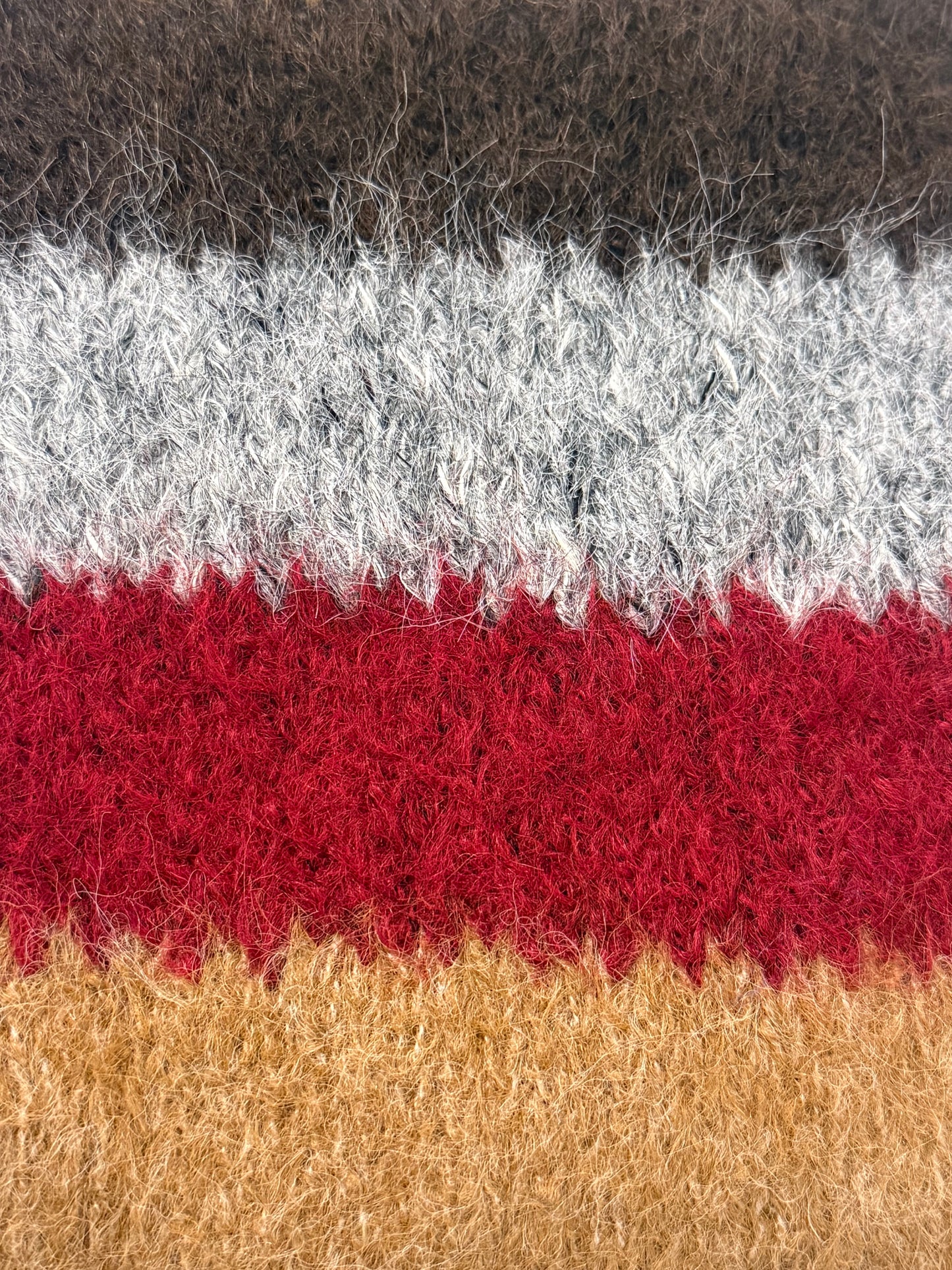 IMAGINE Fuzzy stripe scarf