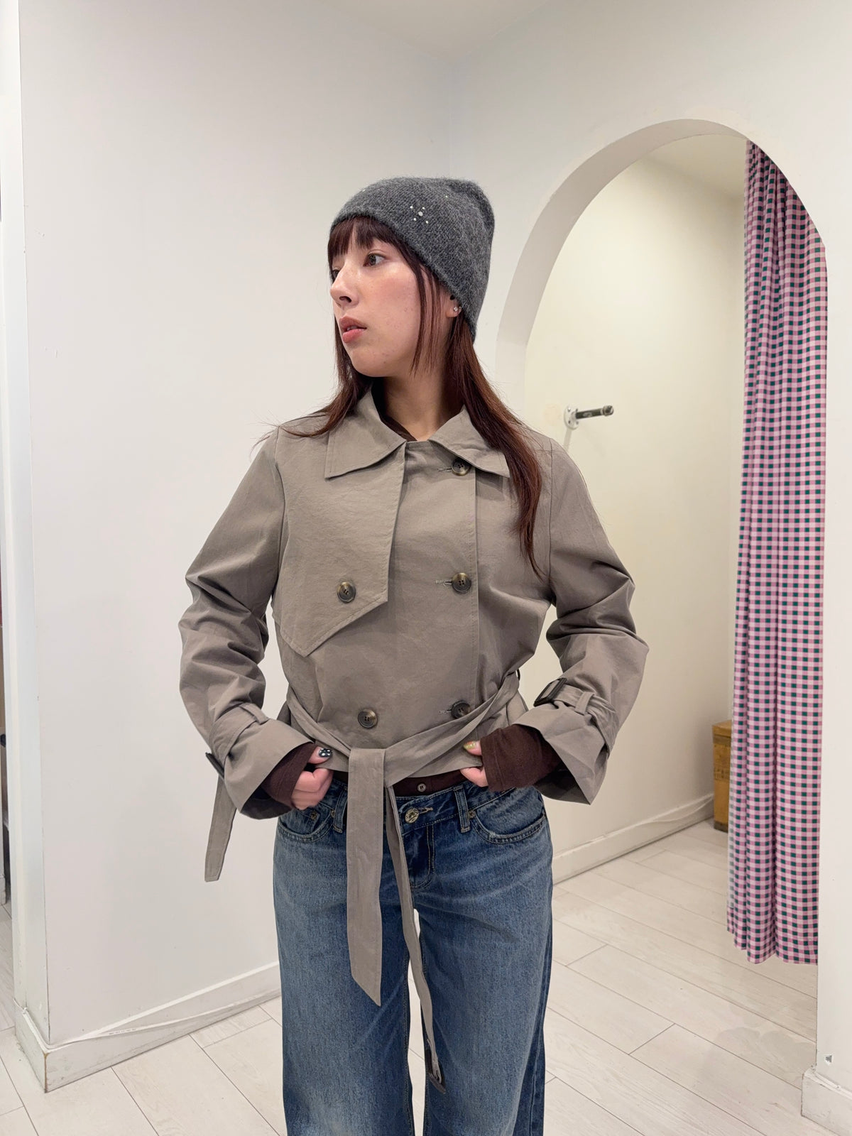 BETH Cropped trench