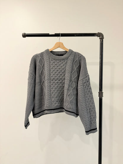 WENA Cable-knit sweater
