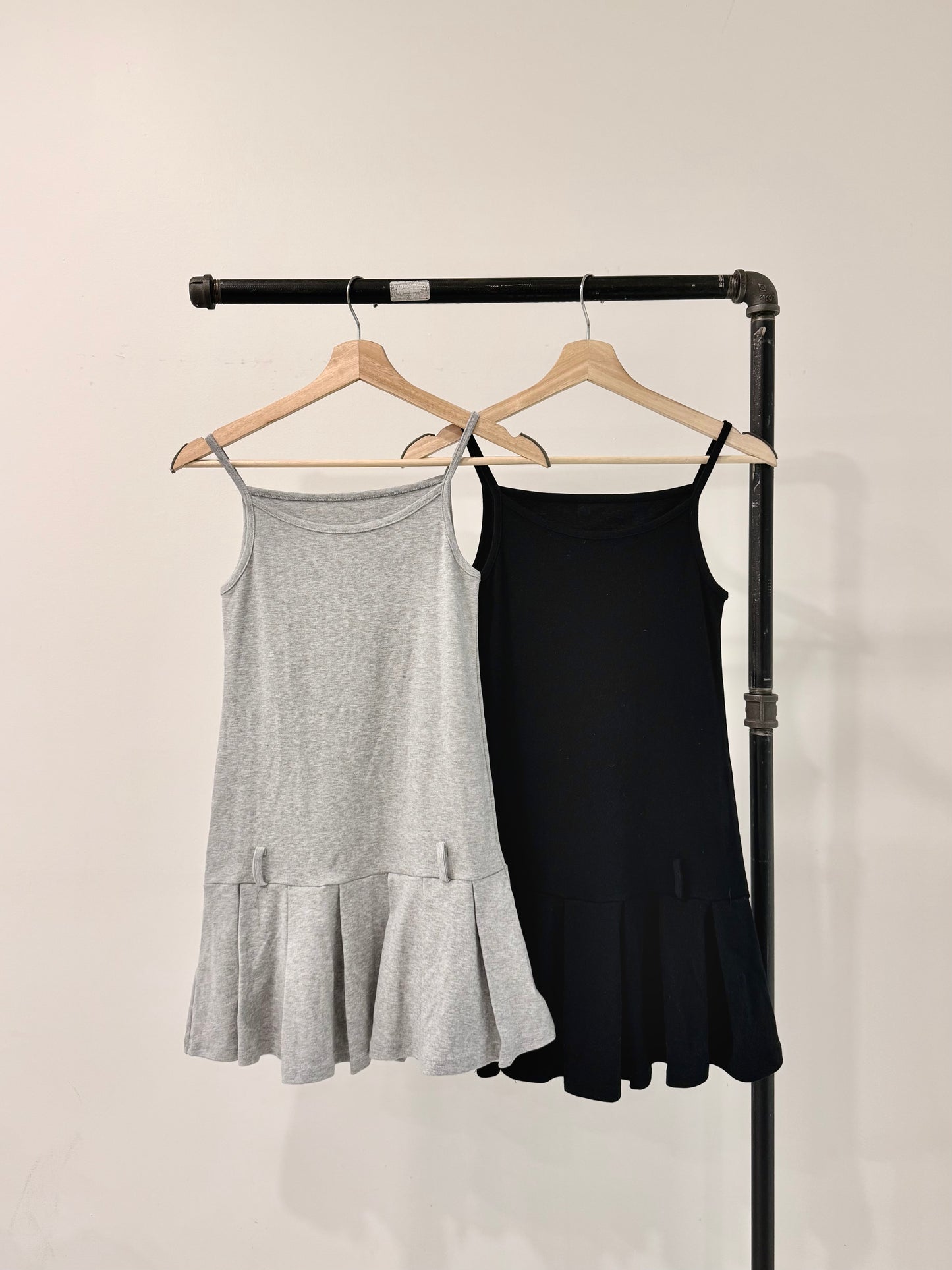 ASTRID Pleated cami dress