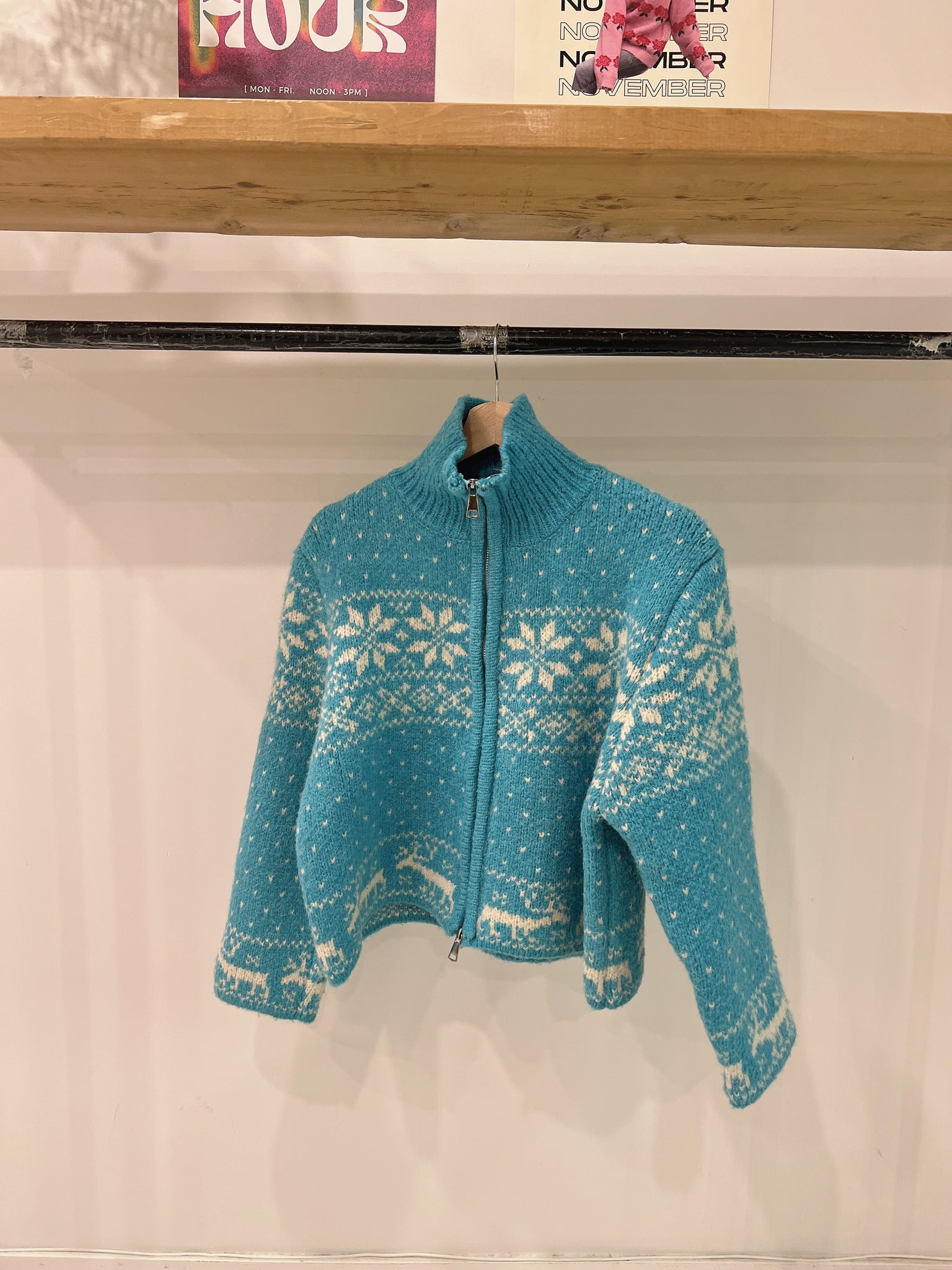 BOBBY Snowflake sweater