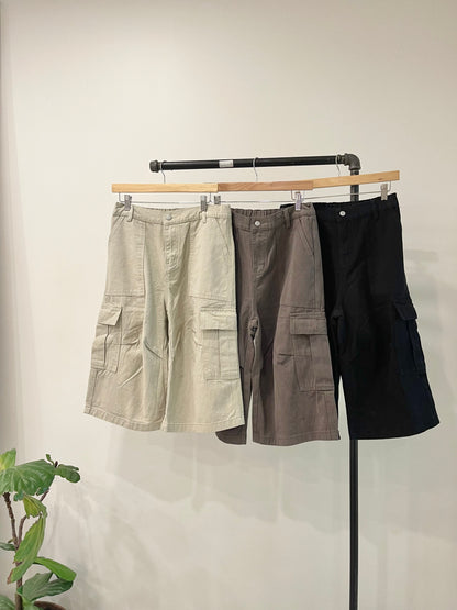 OAK Wide-leg cargo shorts