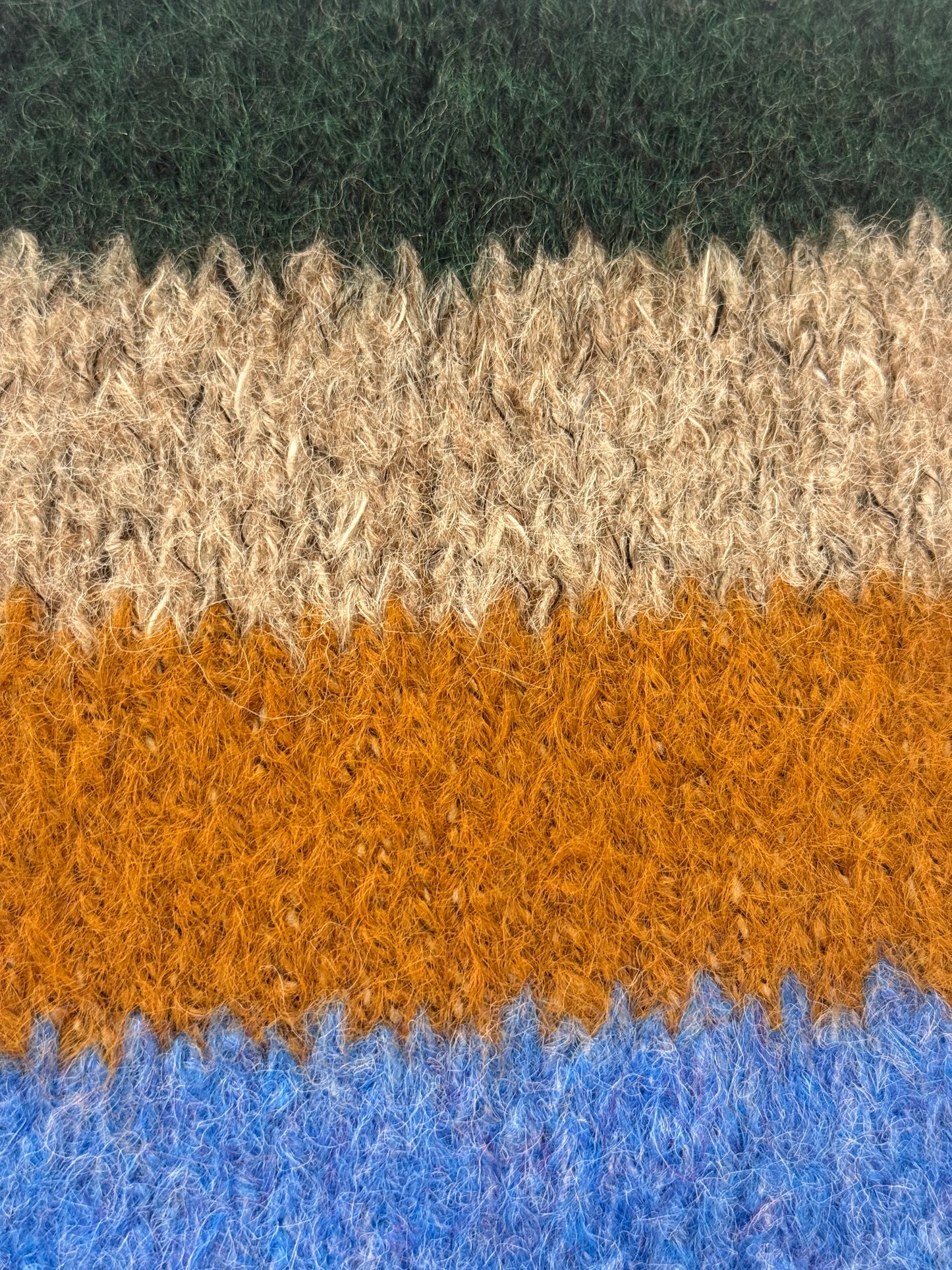 IMAGINE Fuzzy stripe scarf