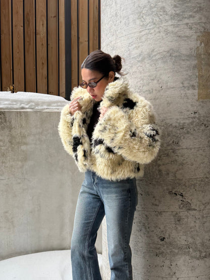 REONA Faux fur jacket