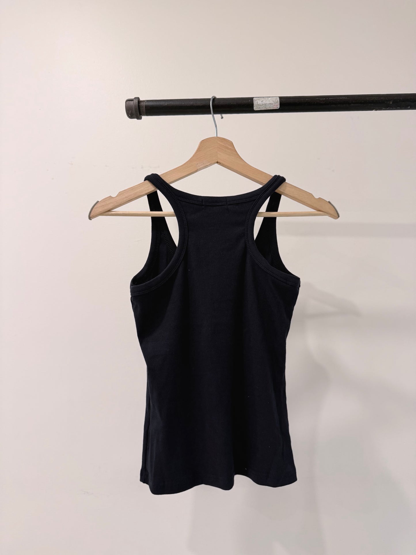 DELIA Button-trim tank