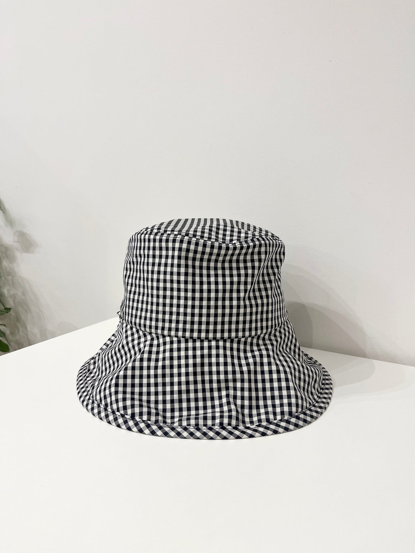 EMMY Checkered bucket hat