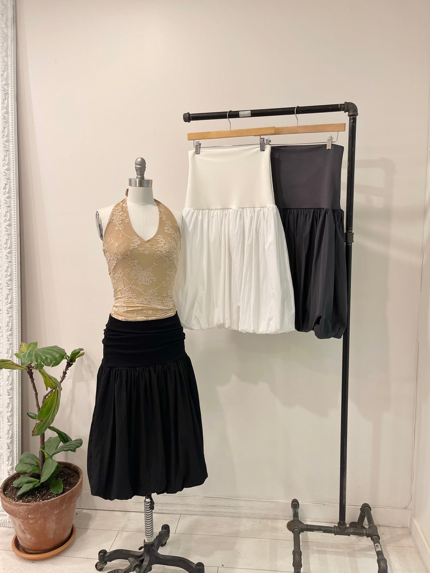 LUNA Balloon midi skirt