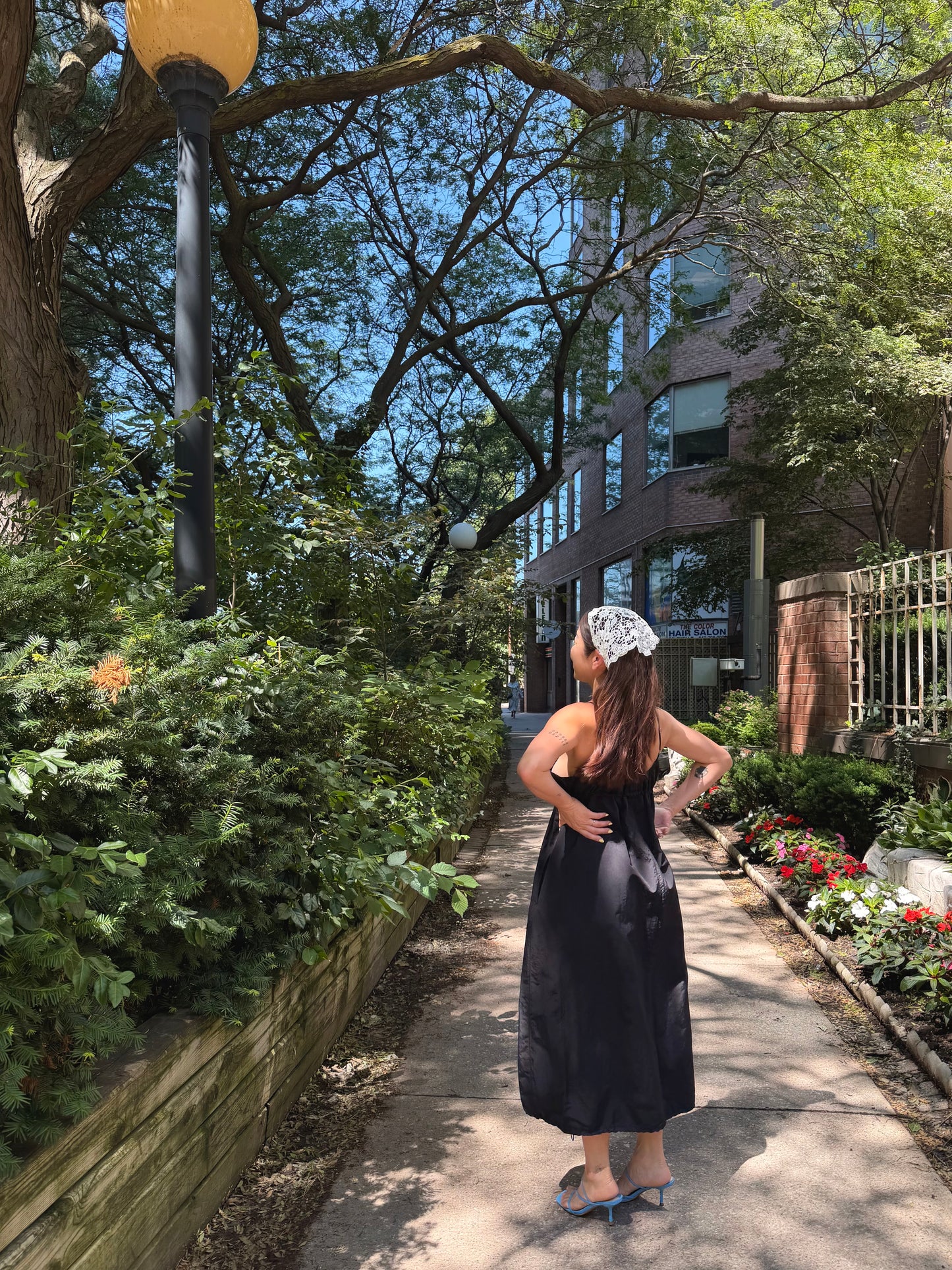ELODIE Shirred maxi dress