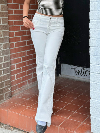 ANNIKA Low-rise flare jeans