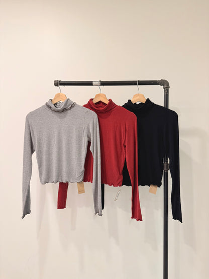 TOUCH Lettuce edge turtleneck top