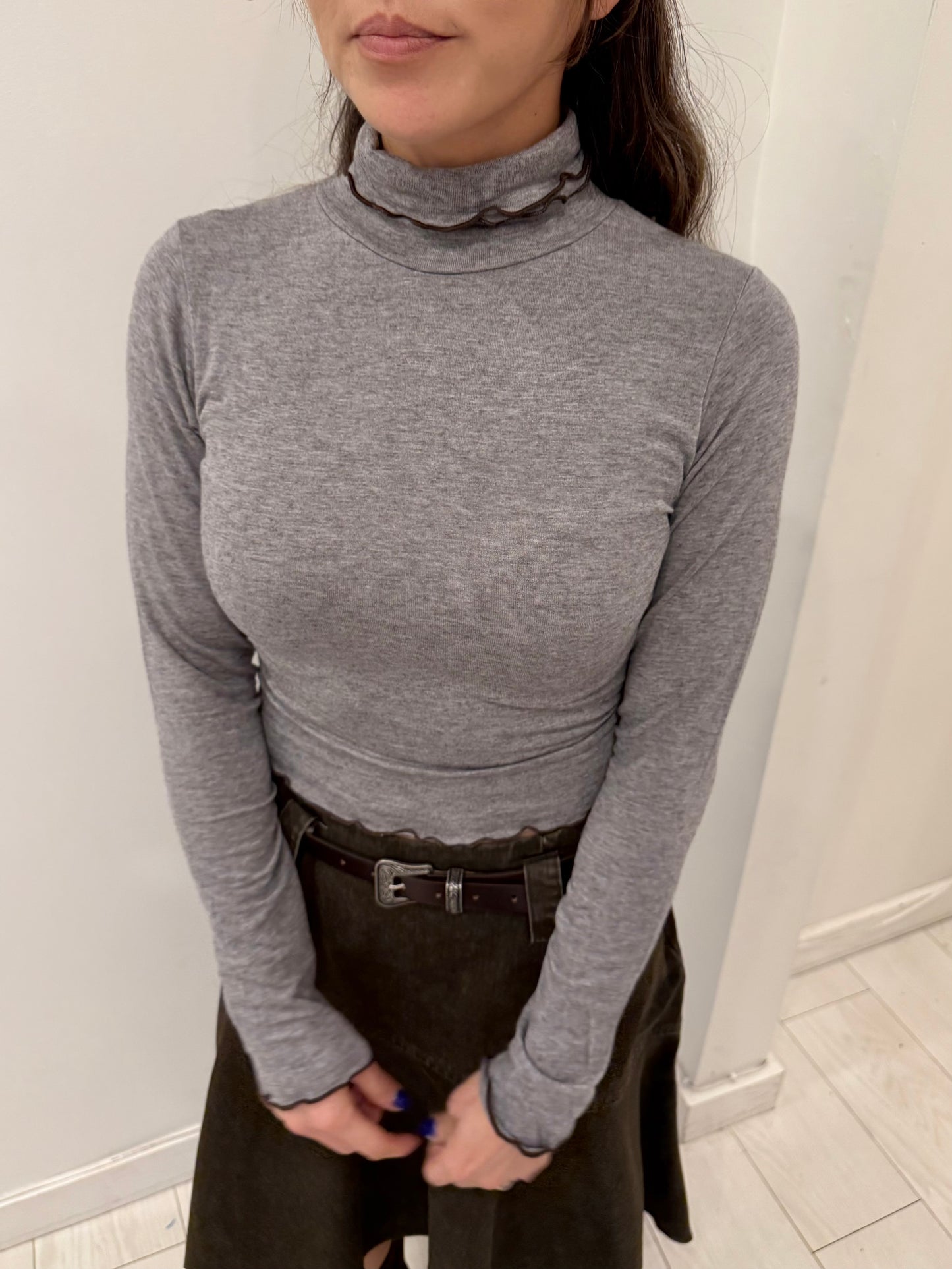 TOUCH Lettuce edge turtleneck top