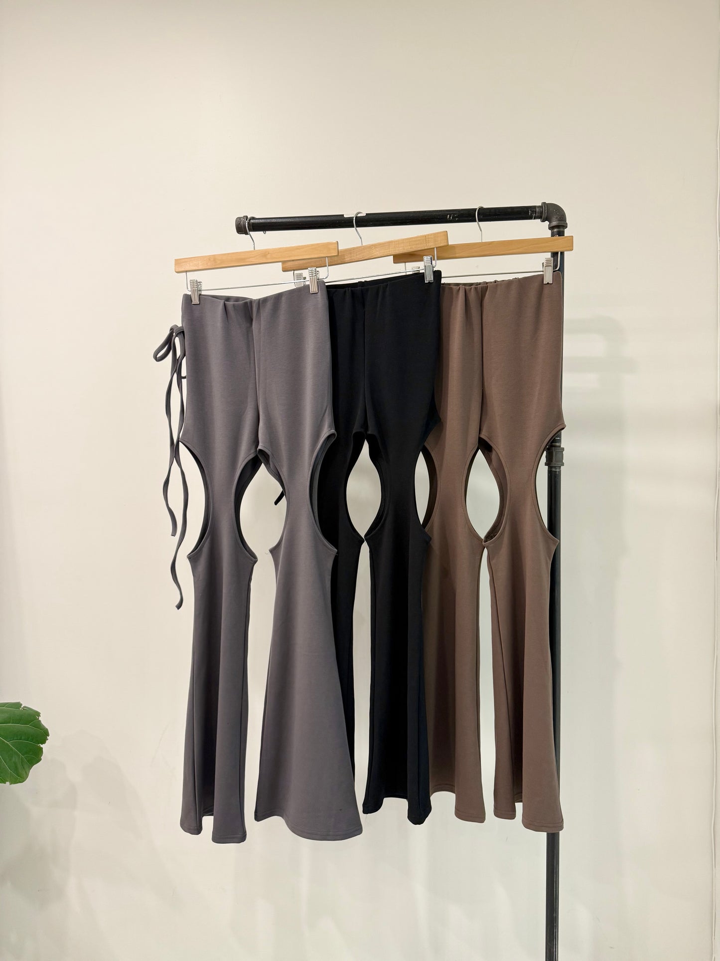 JAMAN Cutout pants