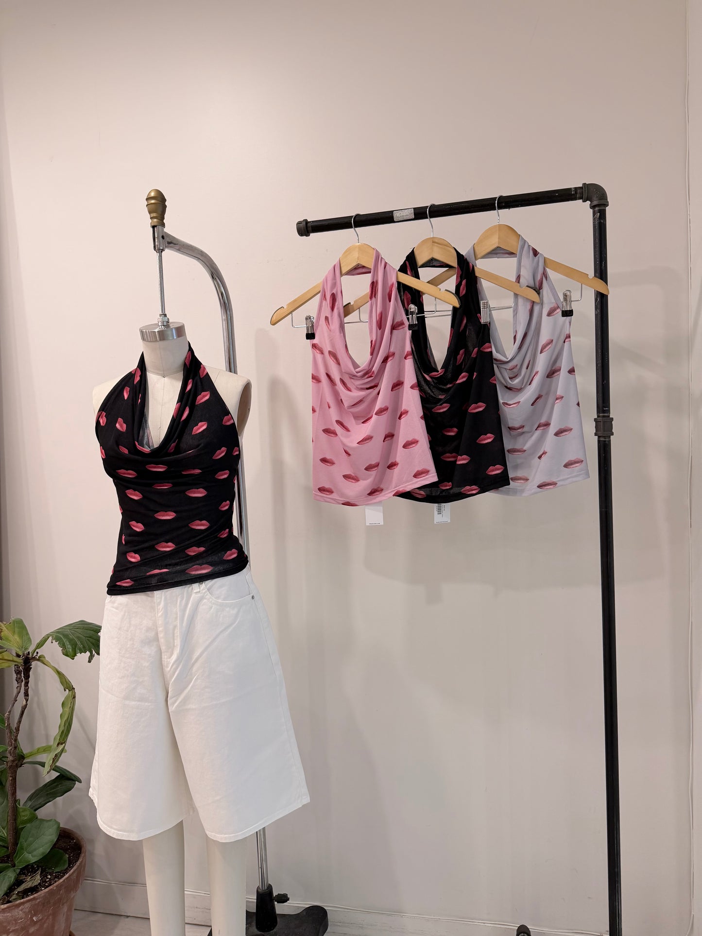 SCARLETT Lip-print halter