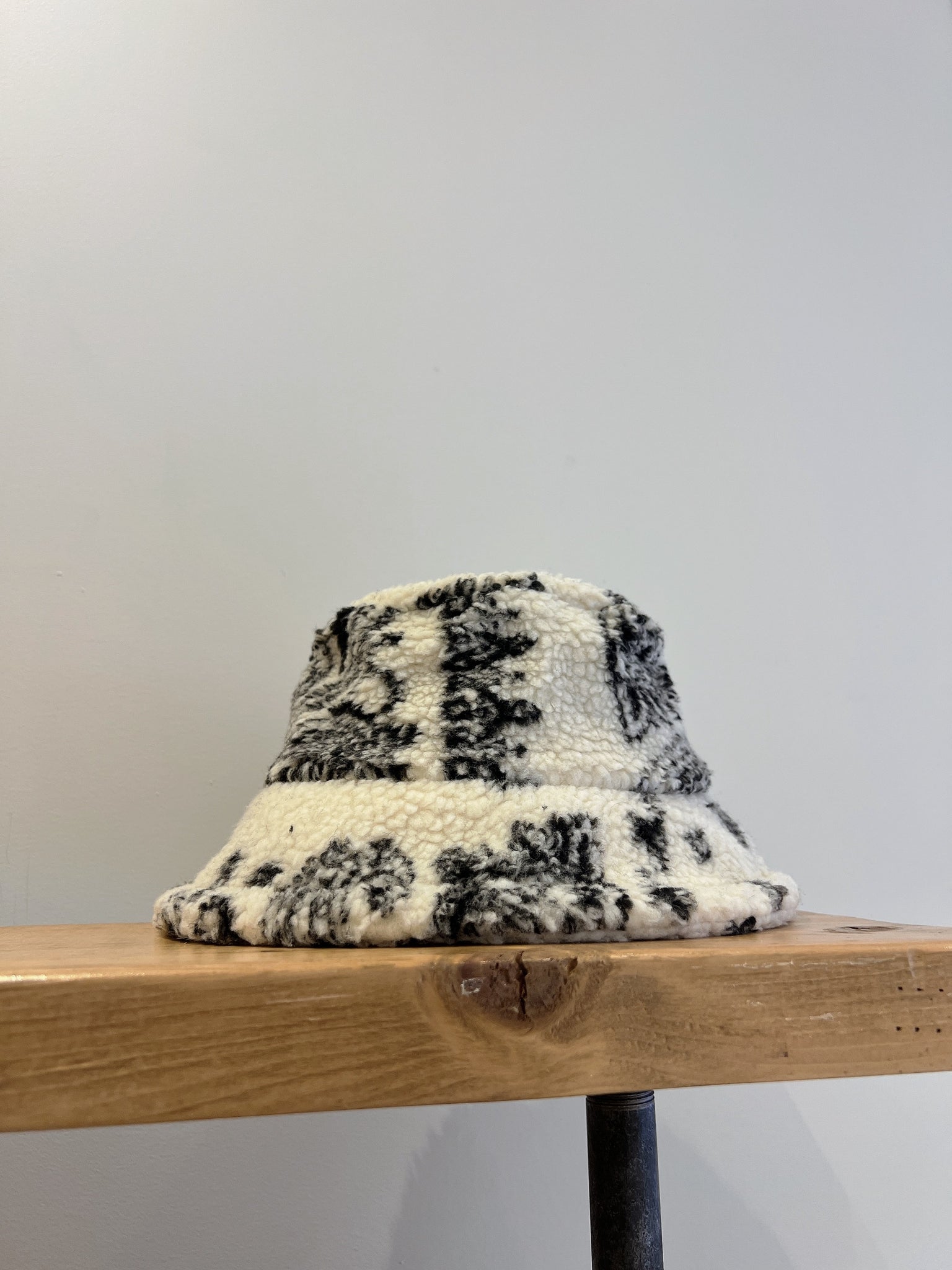 GENE Bandana fleece bucket hat