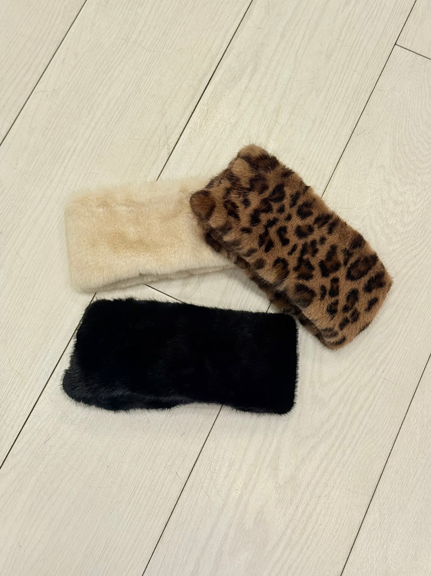 HUMMING Fur headband