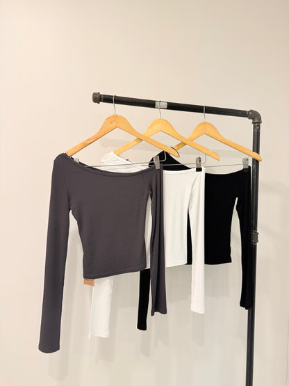 LEGAL One shoulder tee