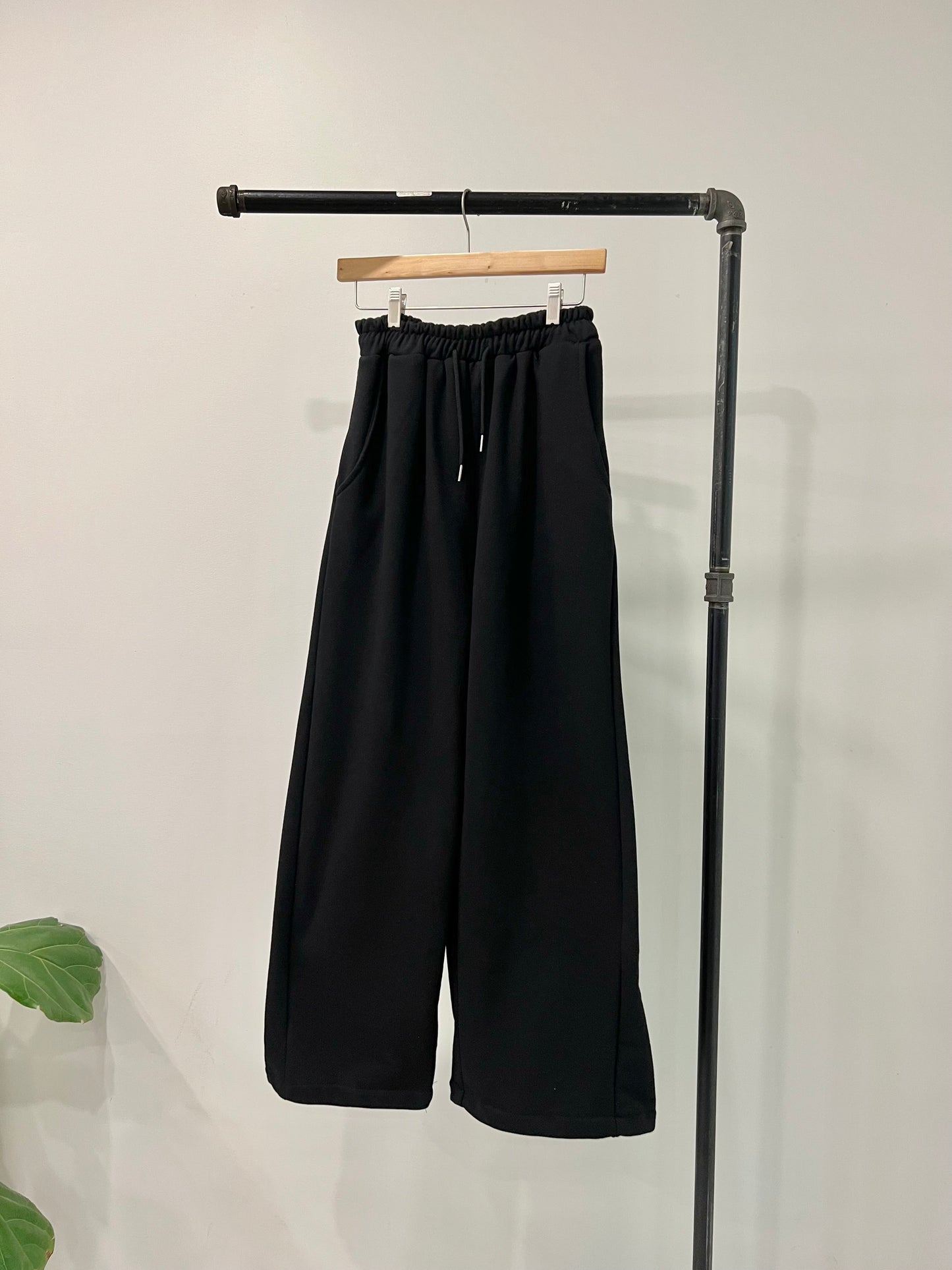 BARRE Wide-Legged Diagonal Seam Trackpants