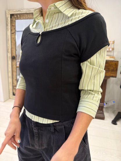TABITHA Pearl button top