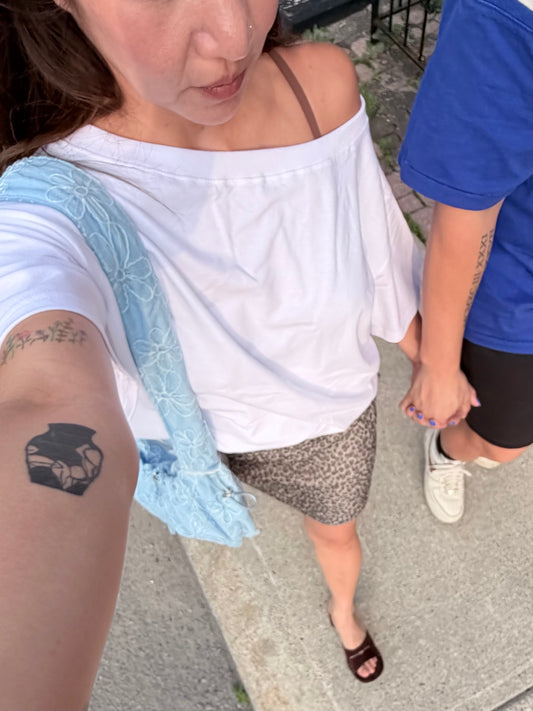 NOVA Off-shoulder tee