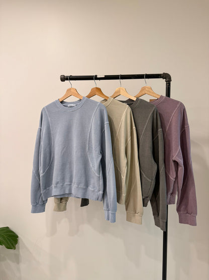 ROLL Sweatshirt