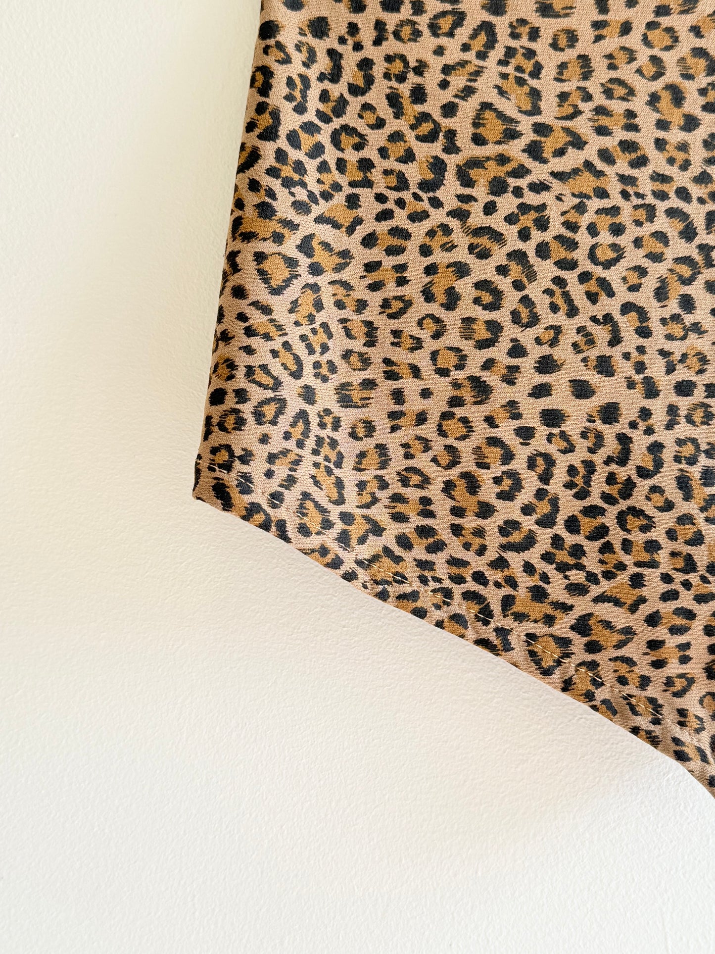 MAAM Cheetah triangle scarf