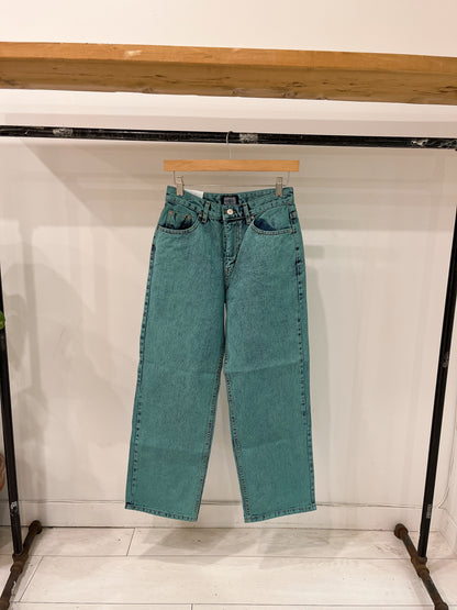 KADO Green washed jeans