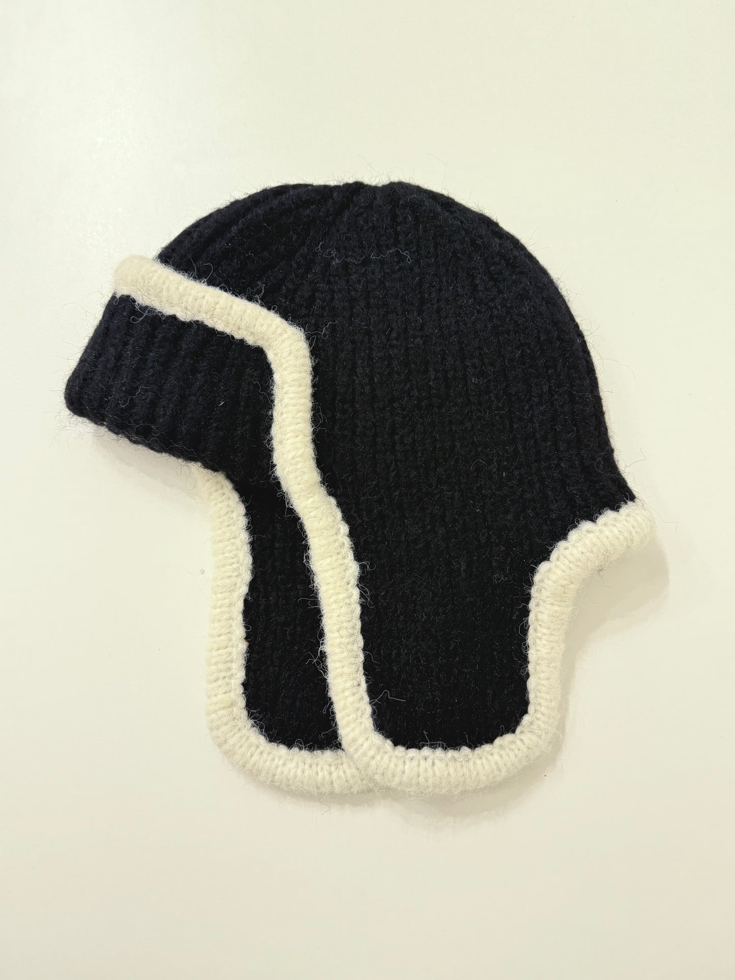 BREATH Earflap beanie