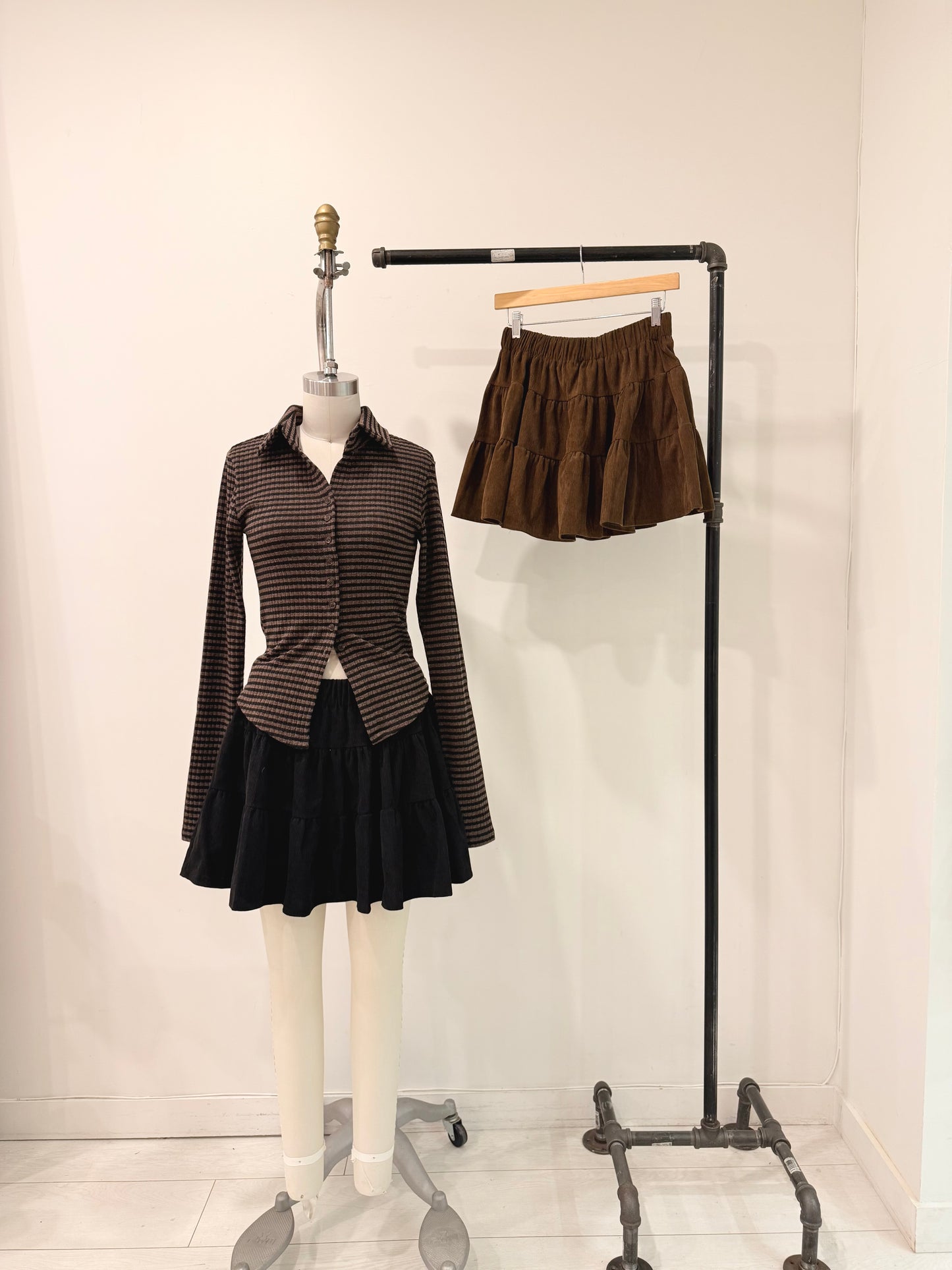 BESSY Corduroy mini skirt