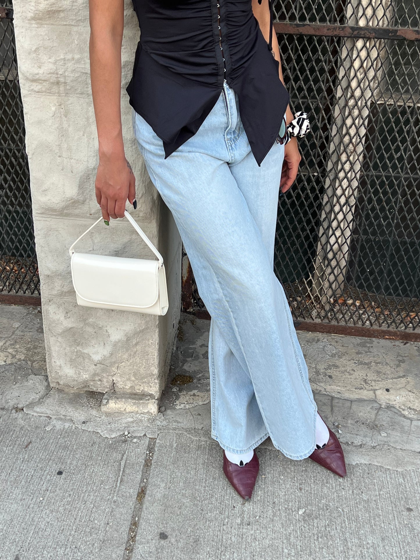 HALO Light washed jeans