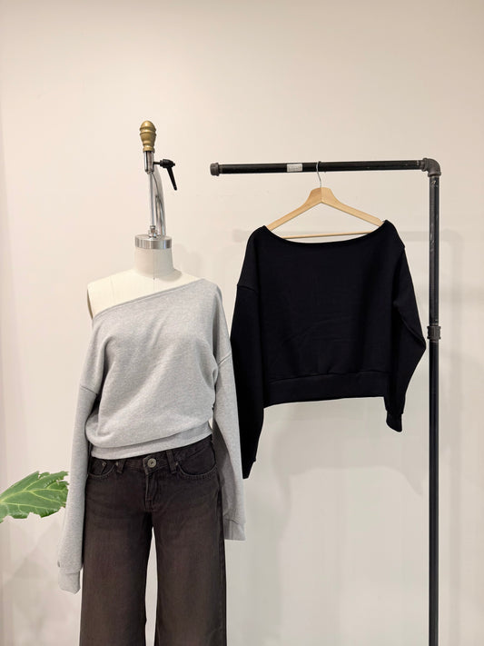 BOTA Off shoulder sweatshirt