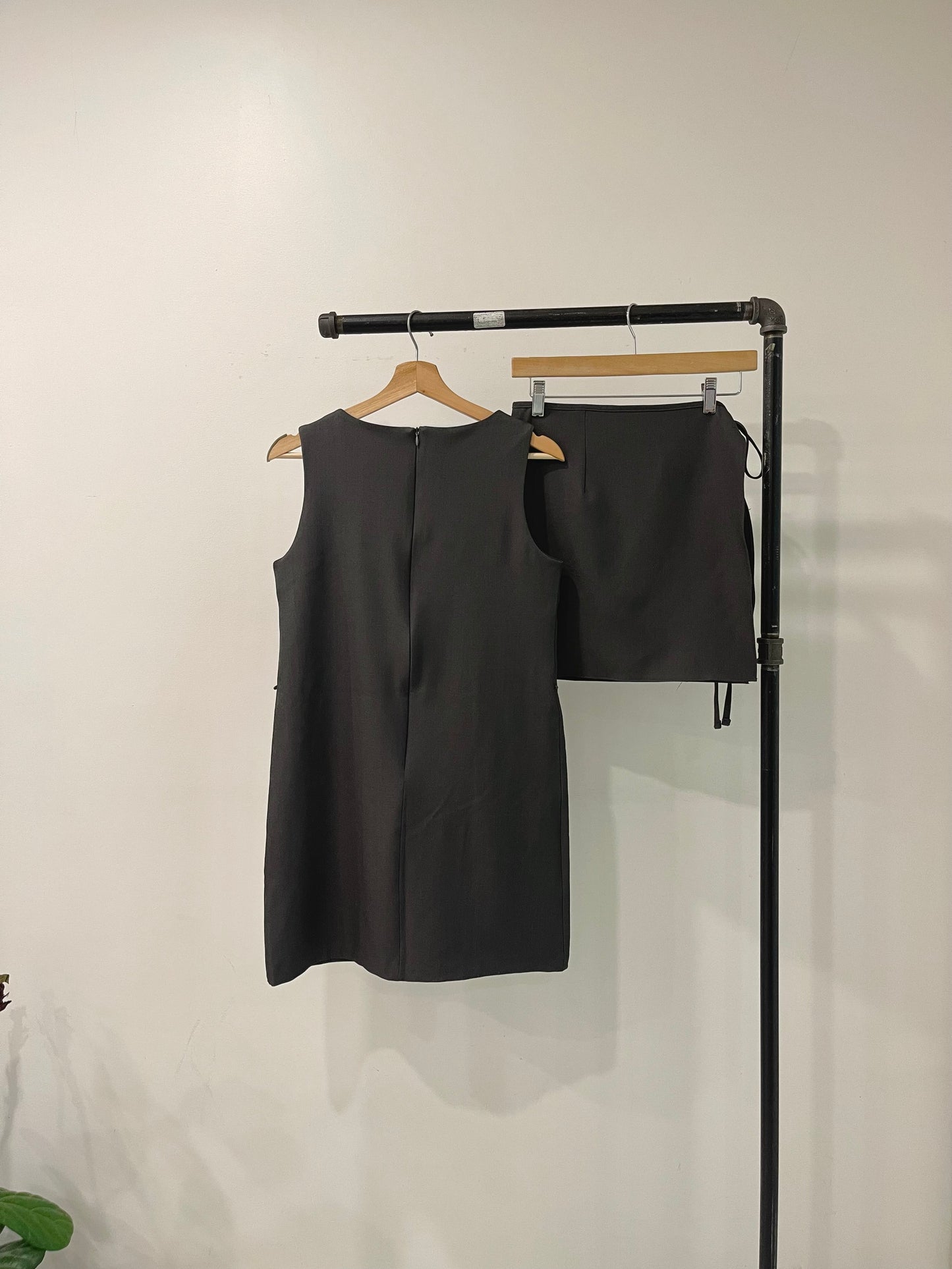 WILLOW Wrap-tie dress