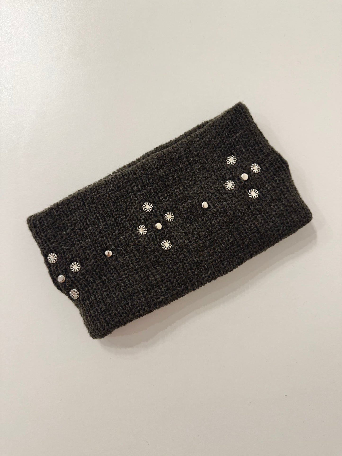 NAGO Studded knit headband