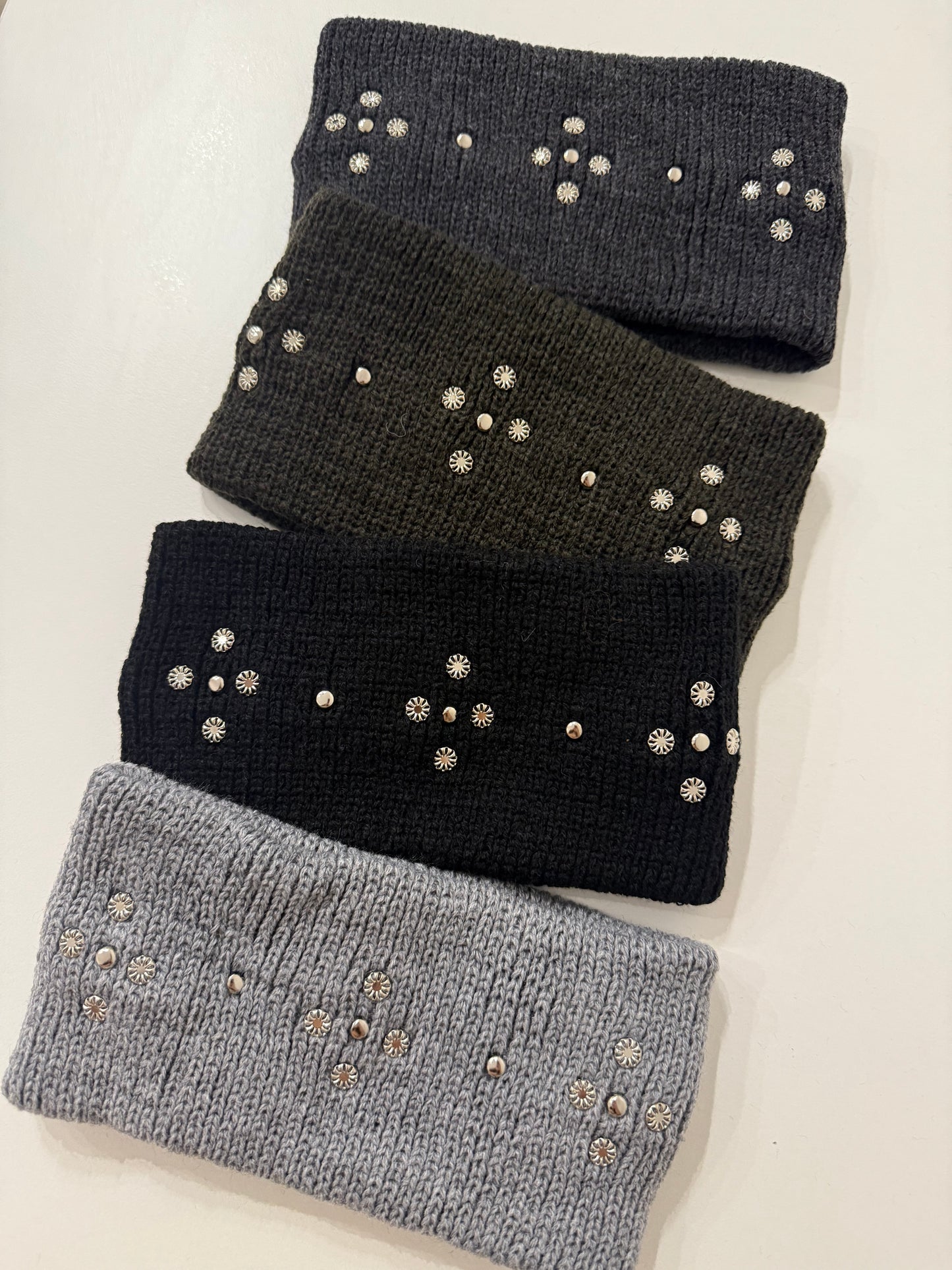 NAGO Studded knit headband