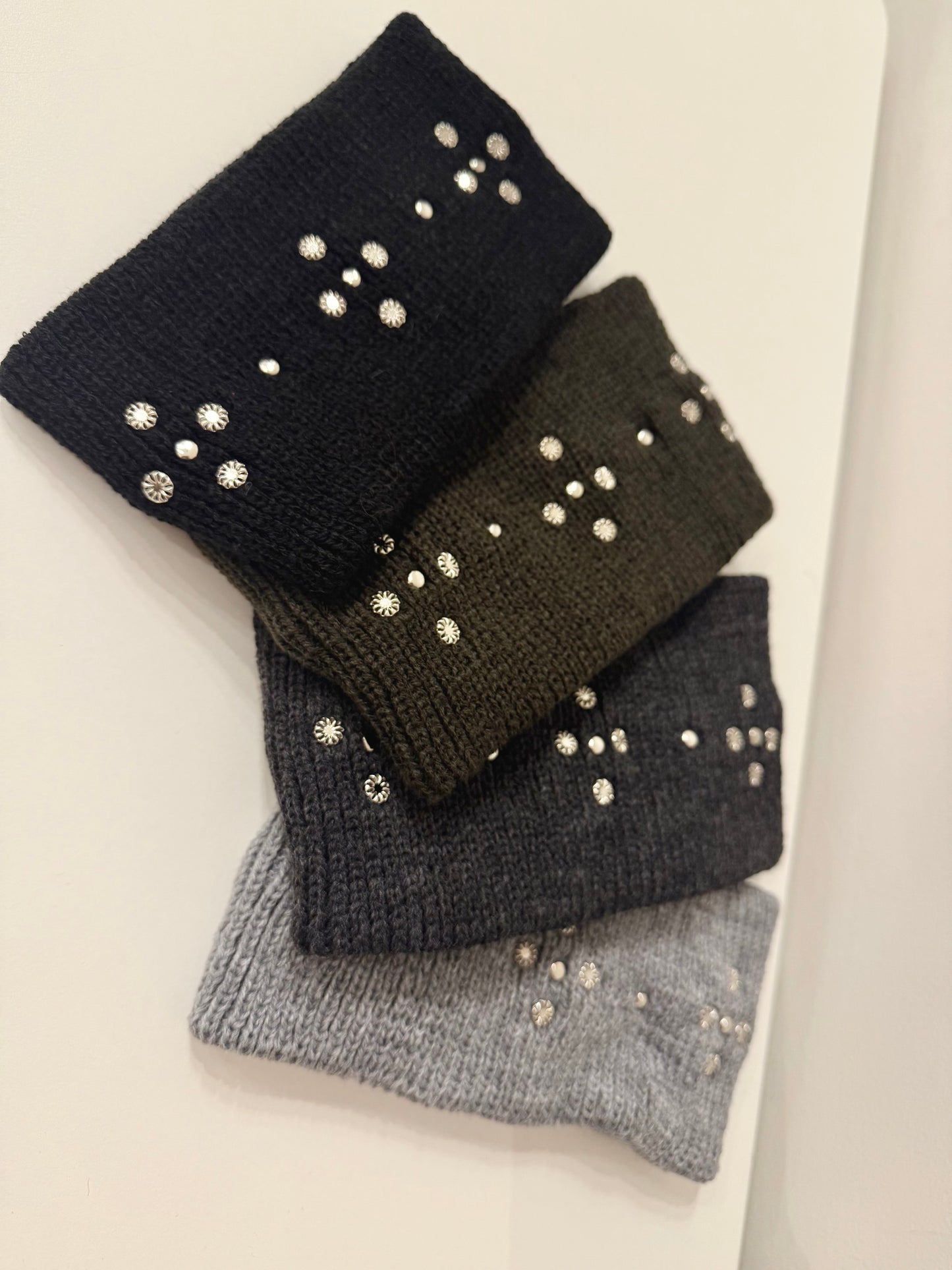 NAGO Studded knit headband