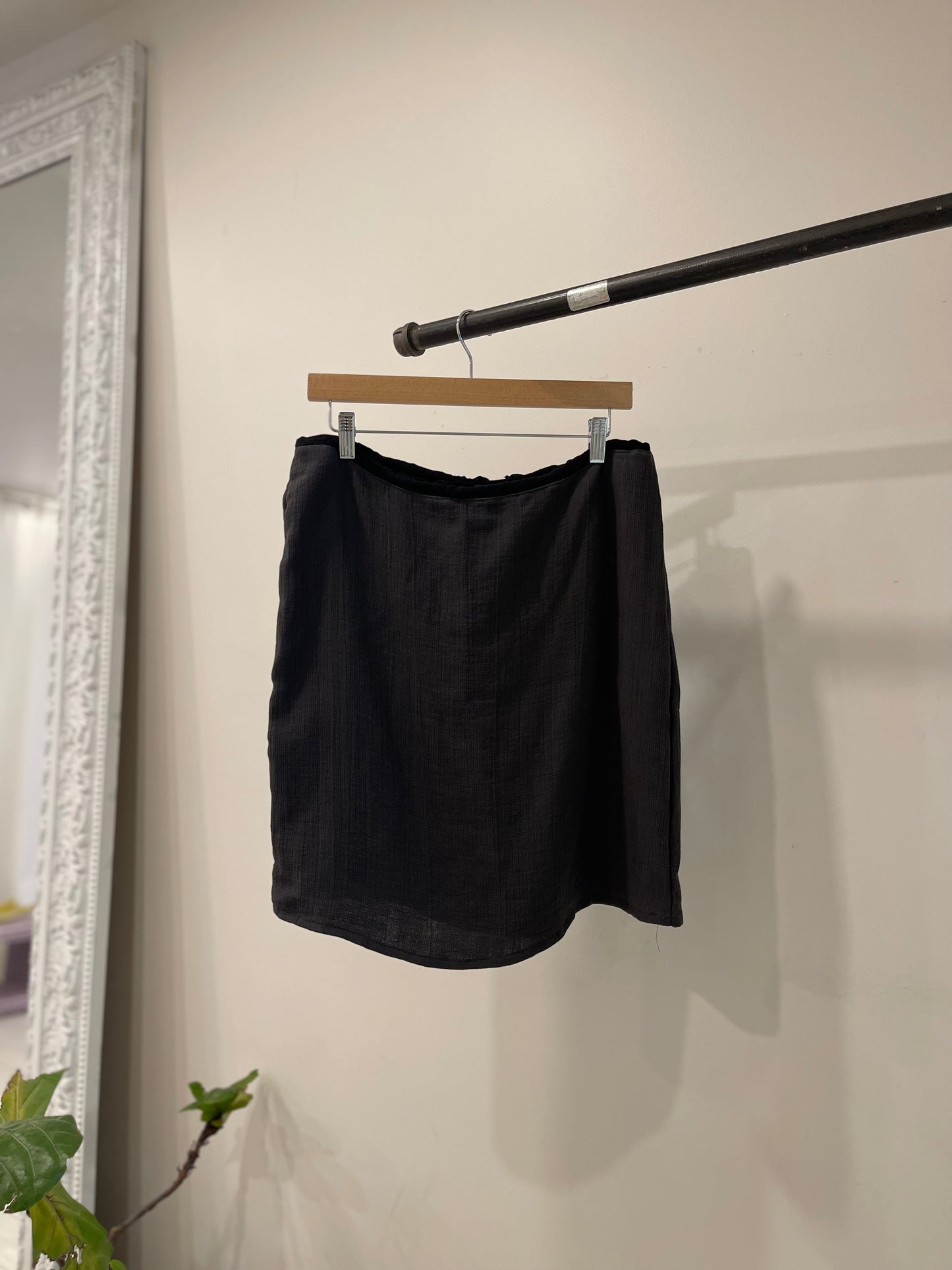ROSIE Embroidered midi skirt