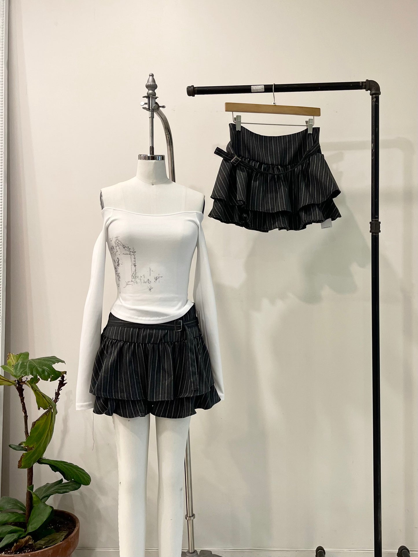 ELLA Pinstripe set