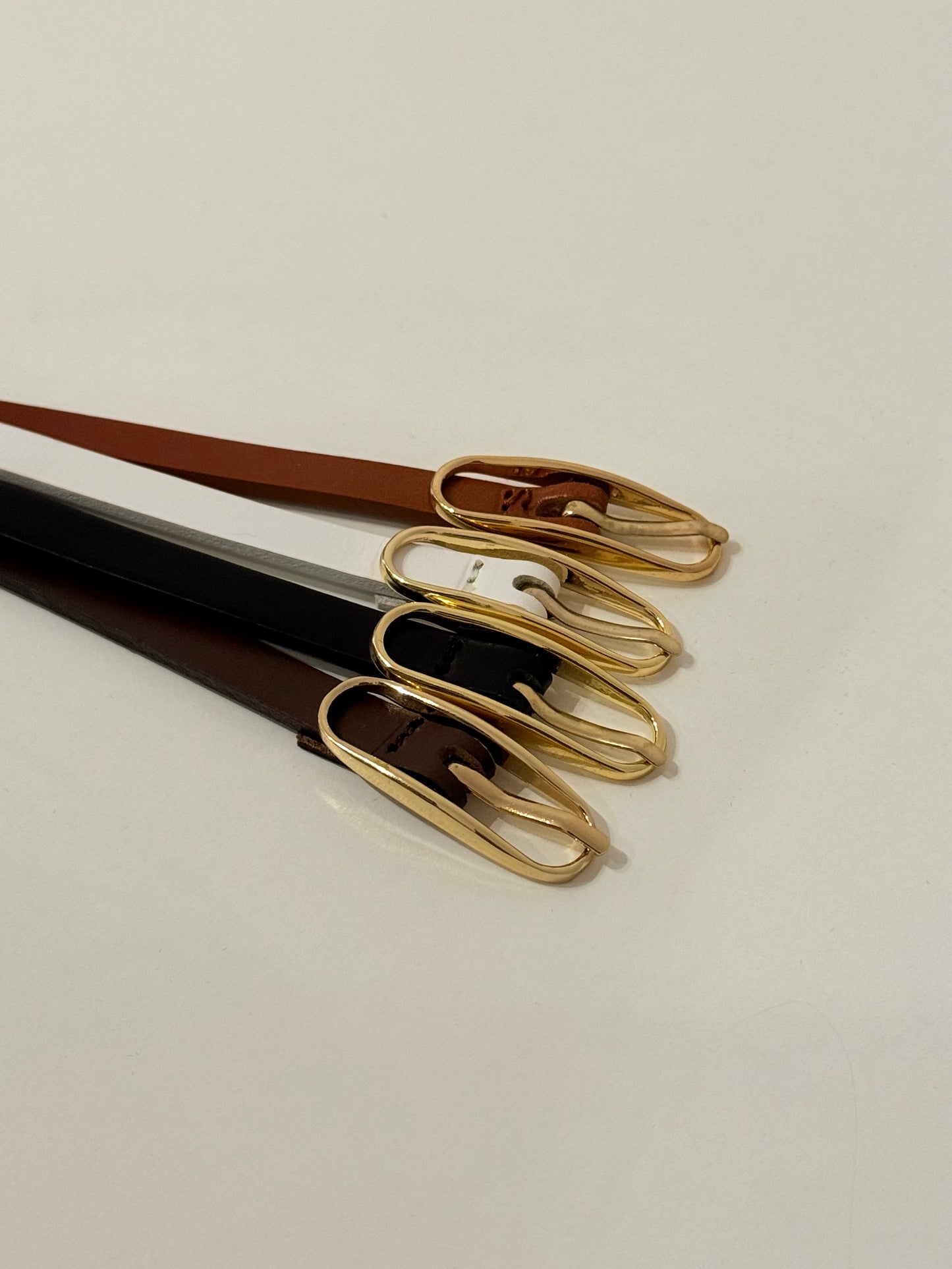 NINA Thin leather belt