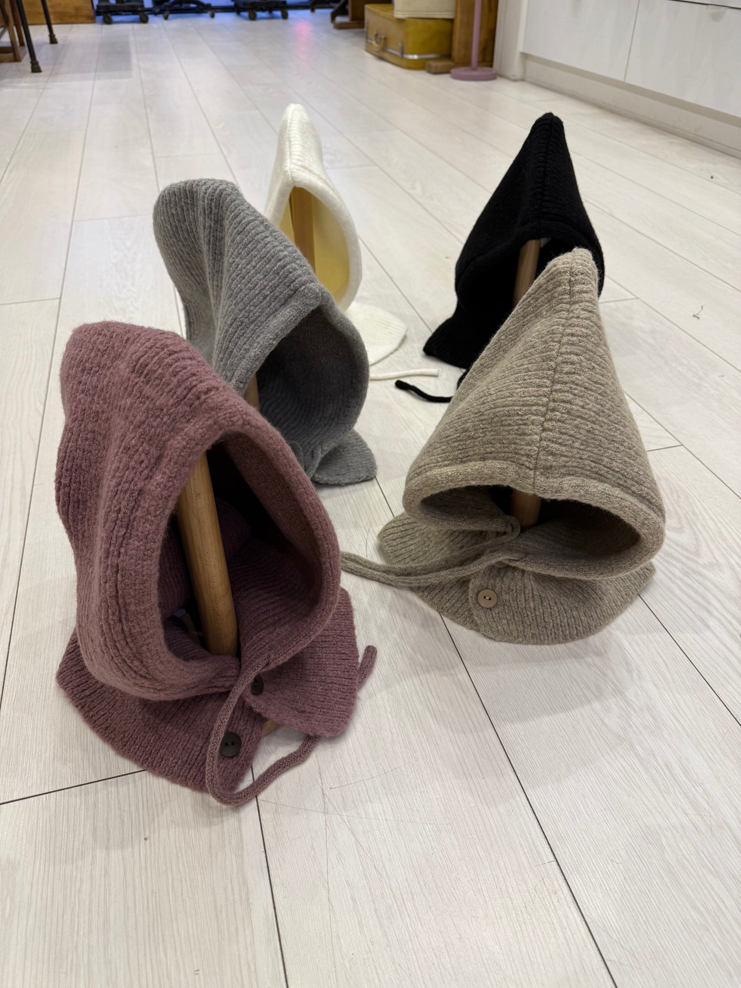 UNDER Wool blend balaclava