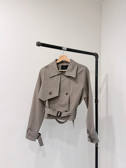BETH Cropped trench