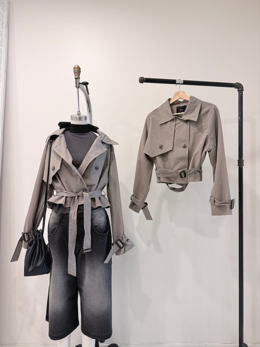 BETH Cropped trench