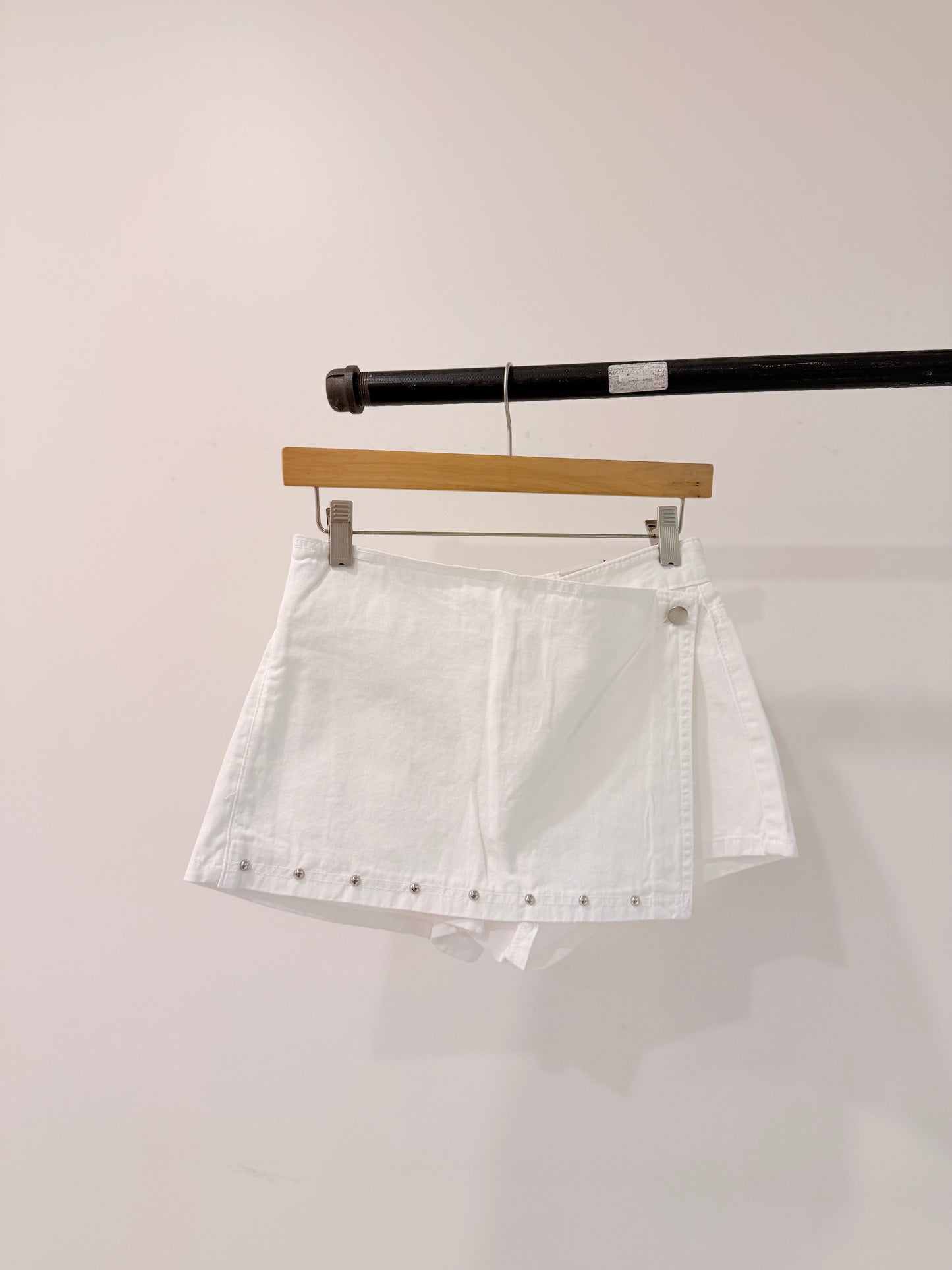 CARMEN Studded wrap shorts