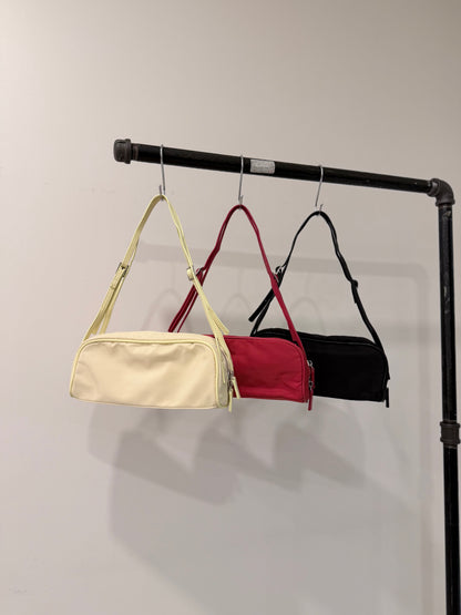ELISE Nylon baguette bag