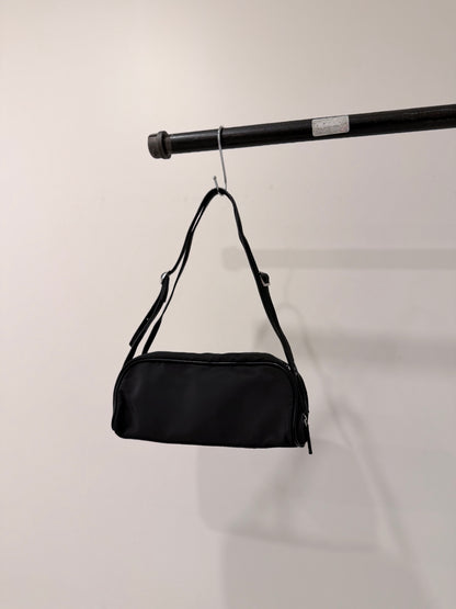 ELISE Nylon baguette bag