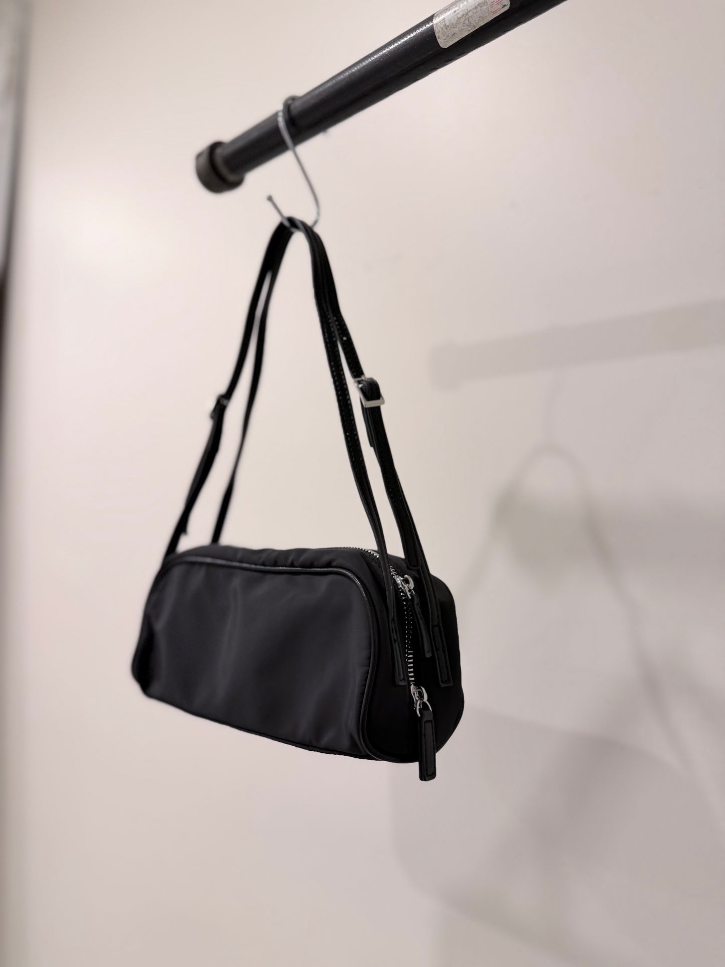 ELISE Nylon baguette bag