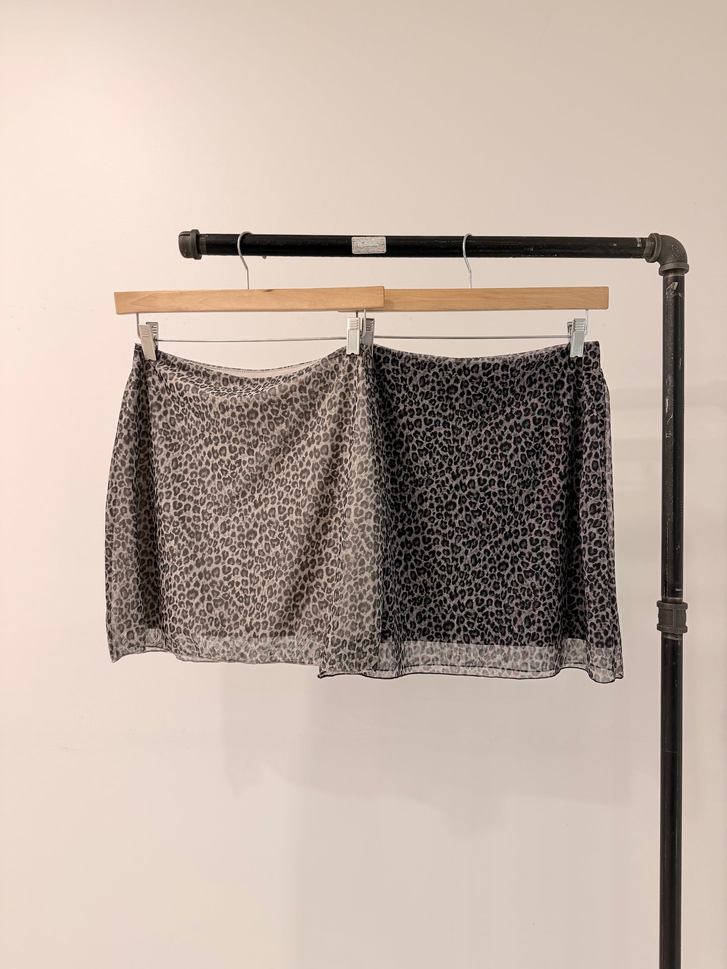 MAISIE Leopard skirt