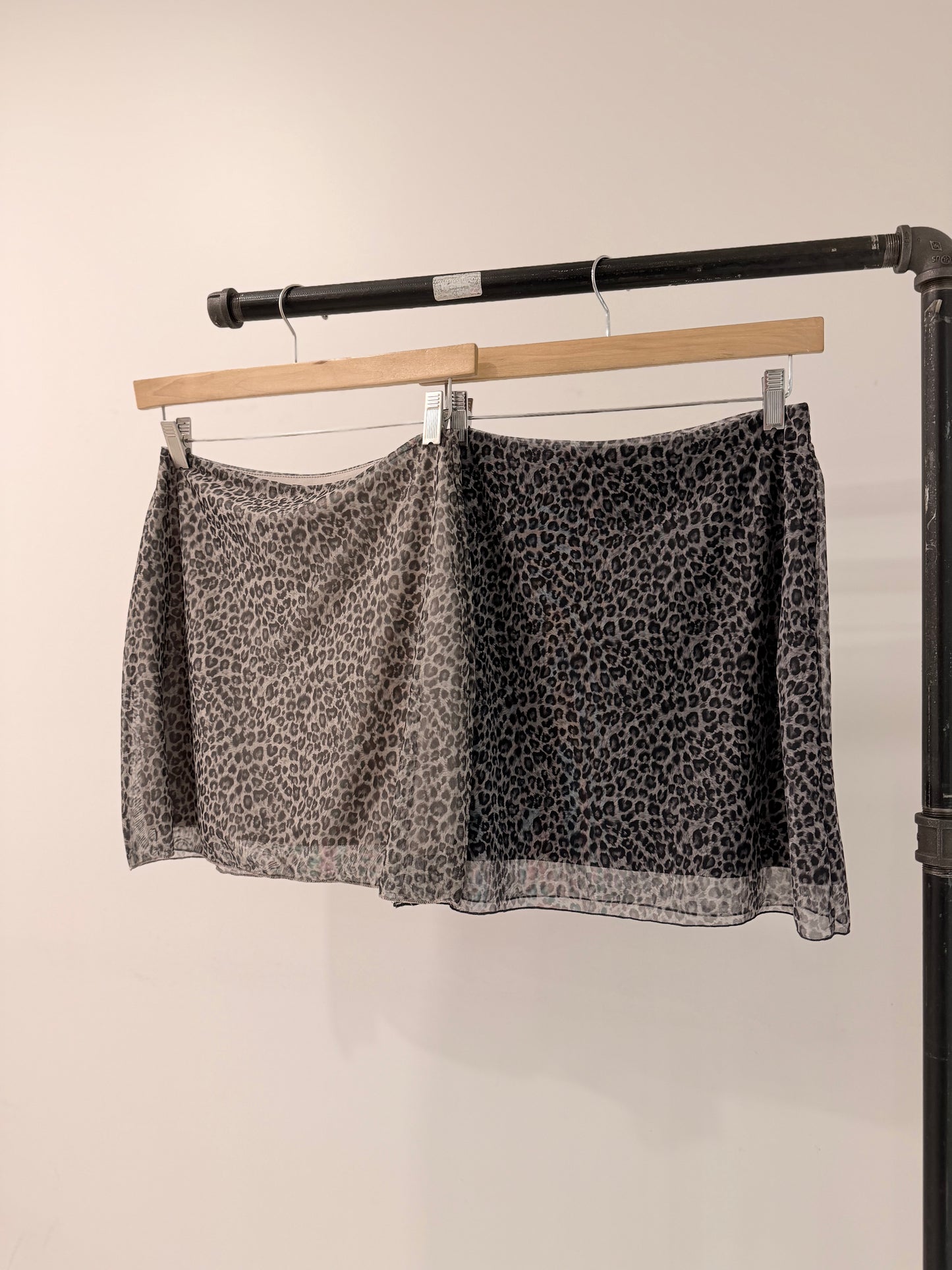 MAISIE Leopard skirt