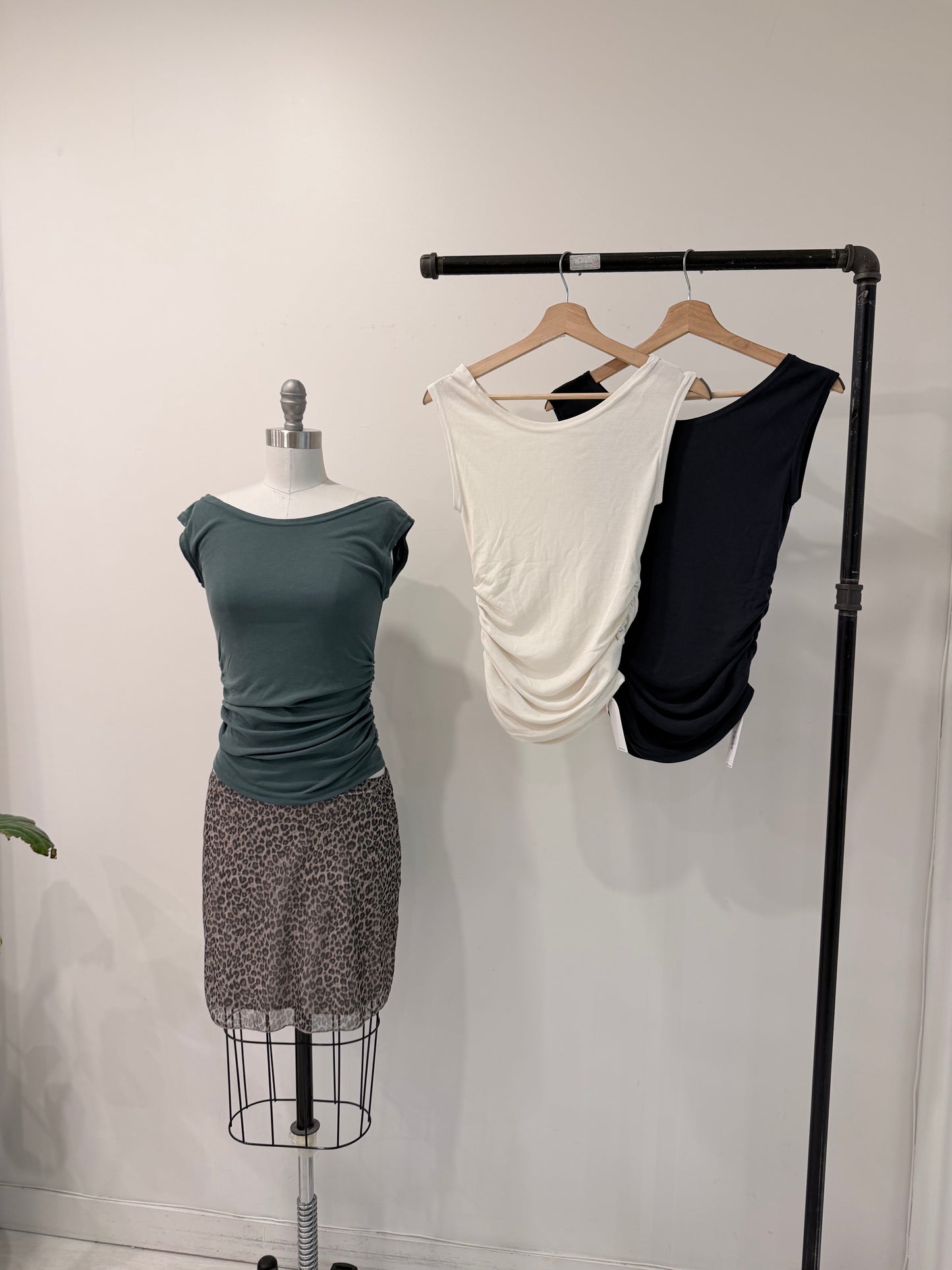 FRANKIE Ruched top