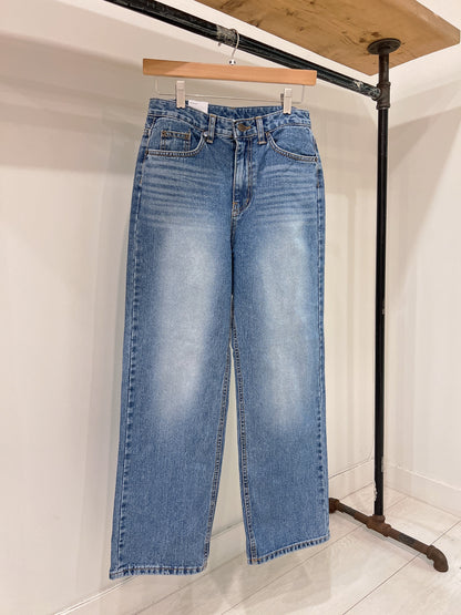 TAMI Straight leg jeans