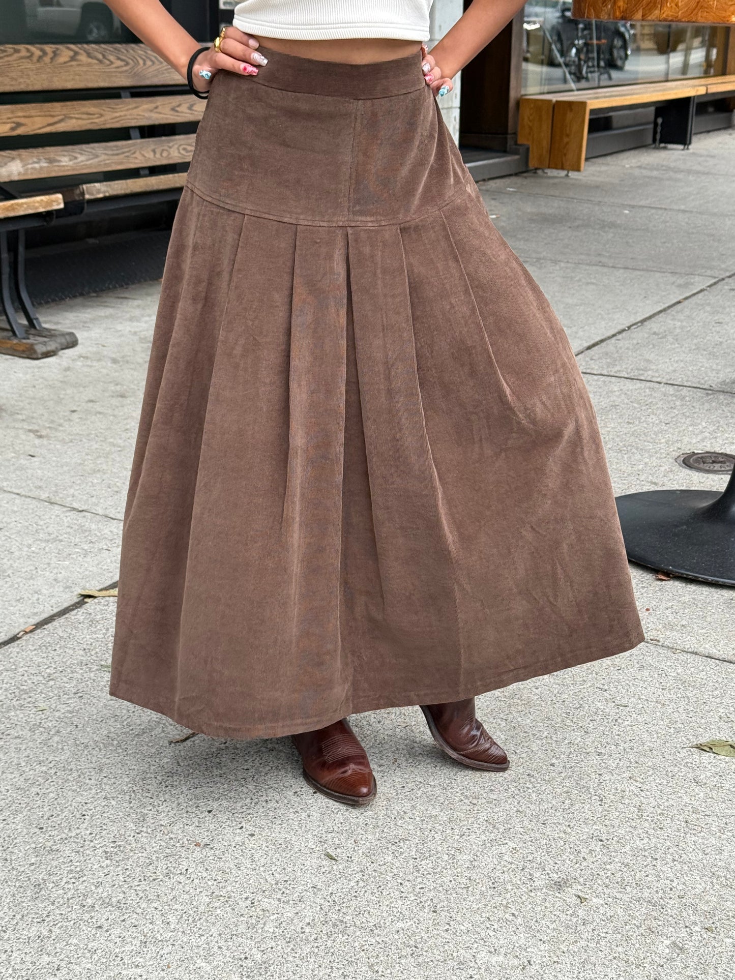 LUCKY Corduroy pleated maxi skirt