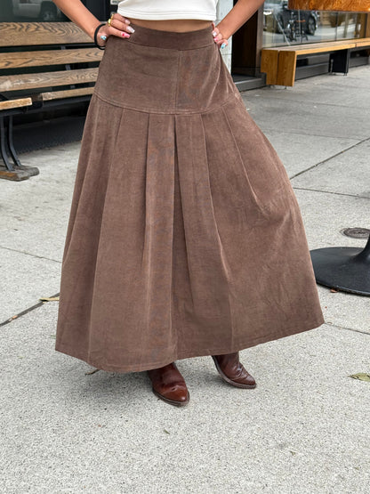 LUCKY Corduroy pleated maxi skirt